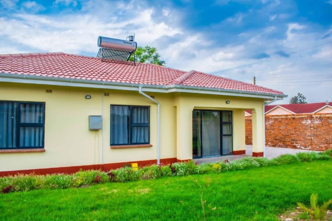 Lynm Residence Harare Exterior foto