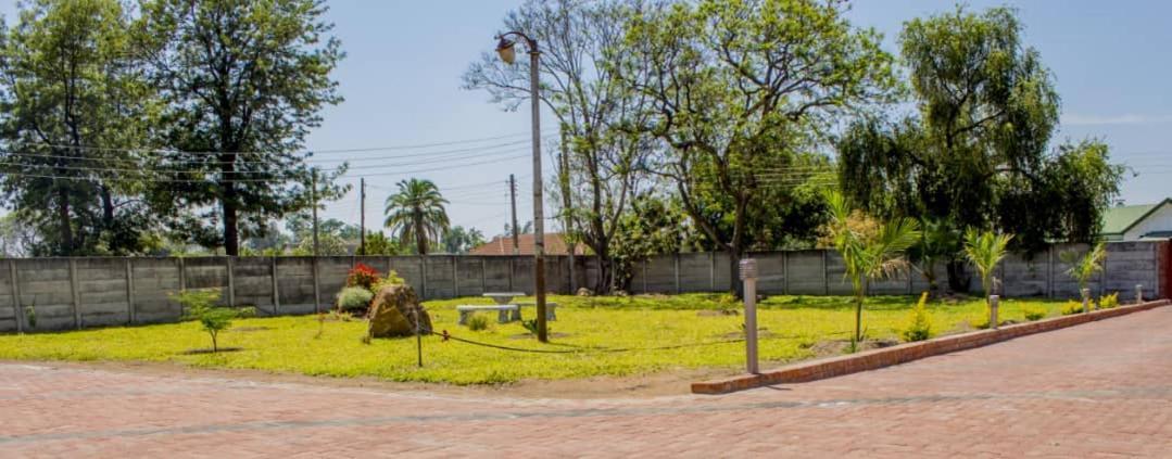 Lynm Residence Harare Exterior foto